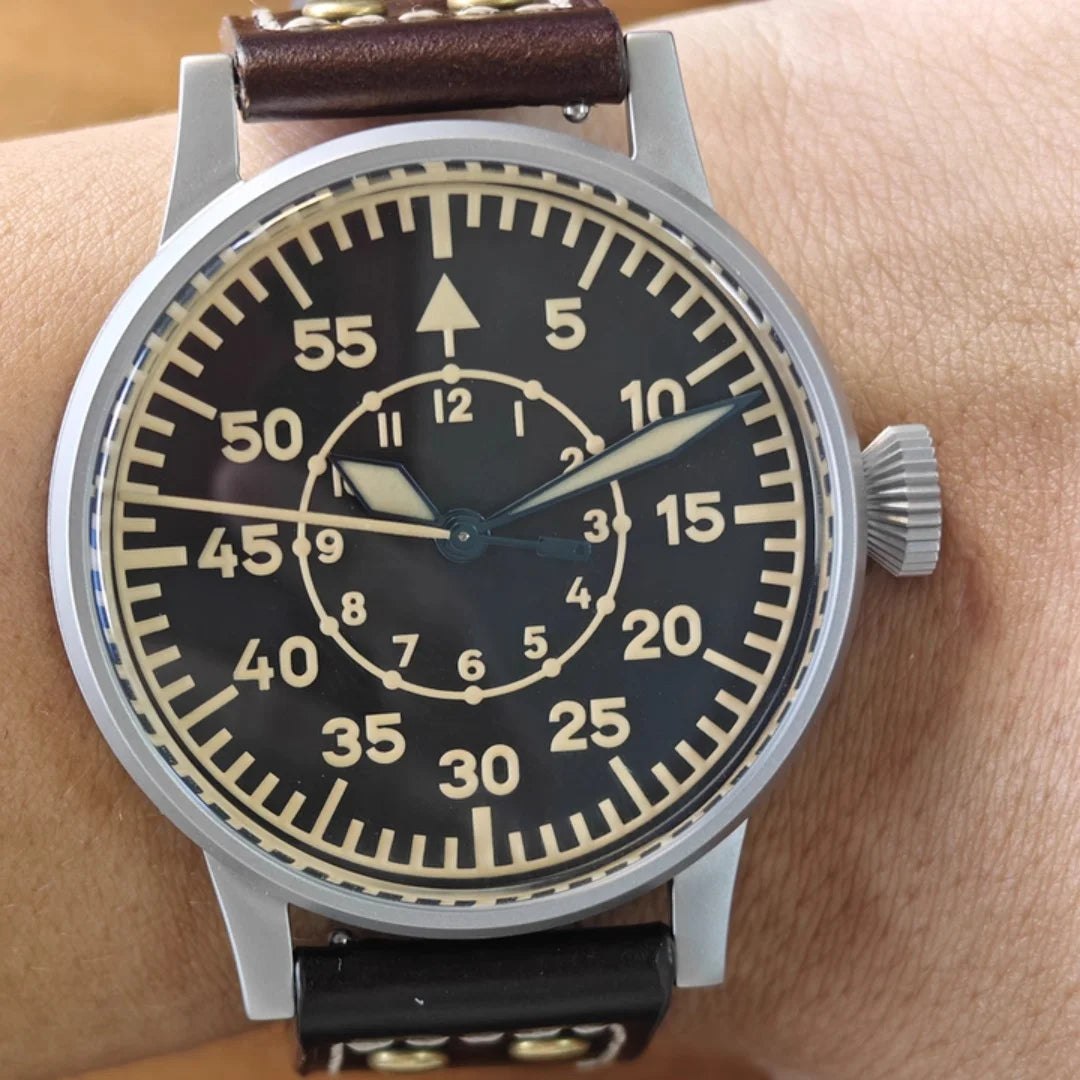 Hruodland F-013 Men's Mechanical Watch - 2025 Retro Design, Luminous Features, and 100M Waterproof Capability with Sapphire Glass